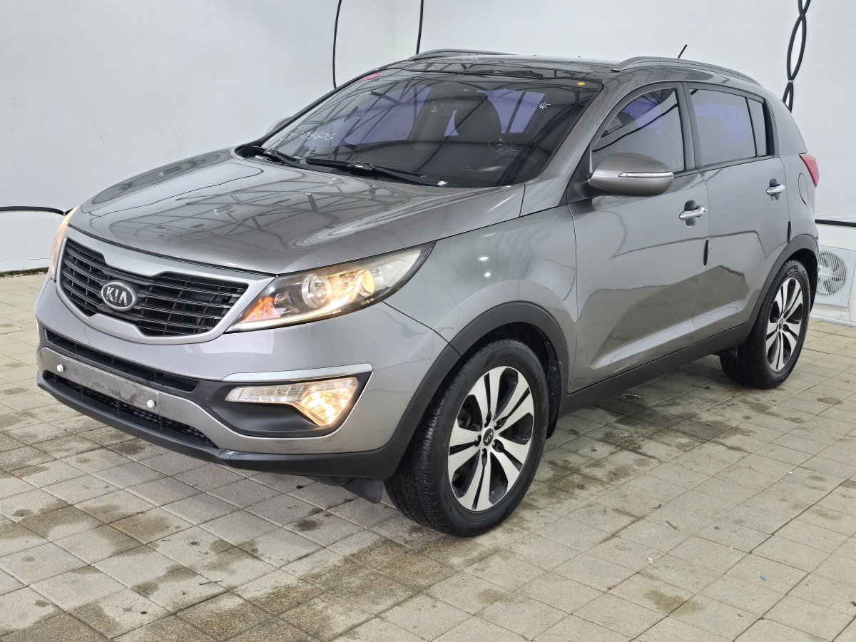 KIA SPORTAGE