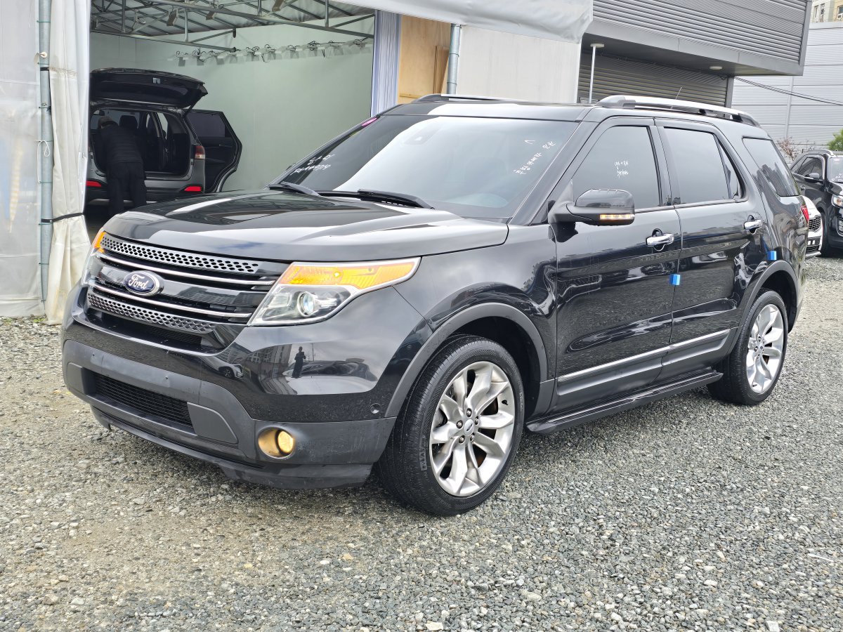 FORD EXPLORER