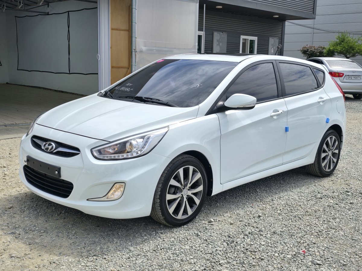 HYUNDAI ACCENT WIT
