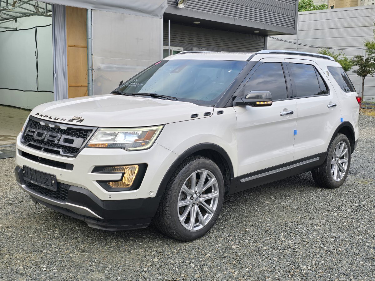FORD EXPLORER