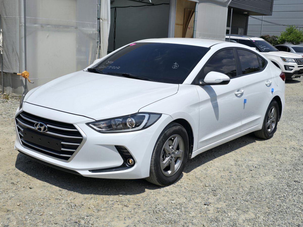 HYUNDAI AVANTE