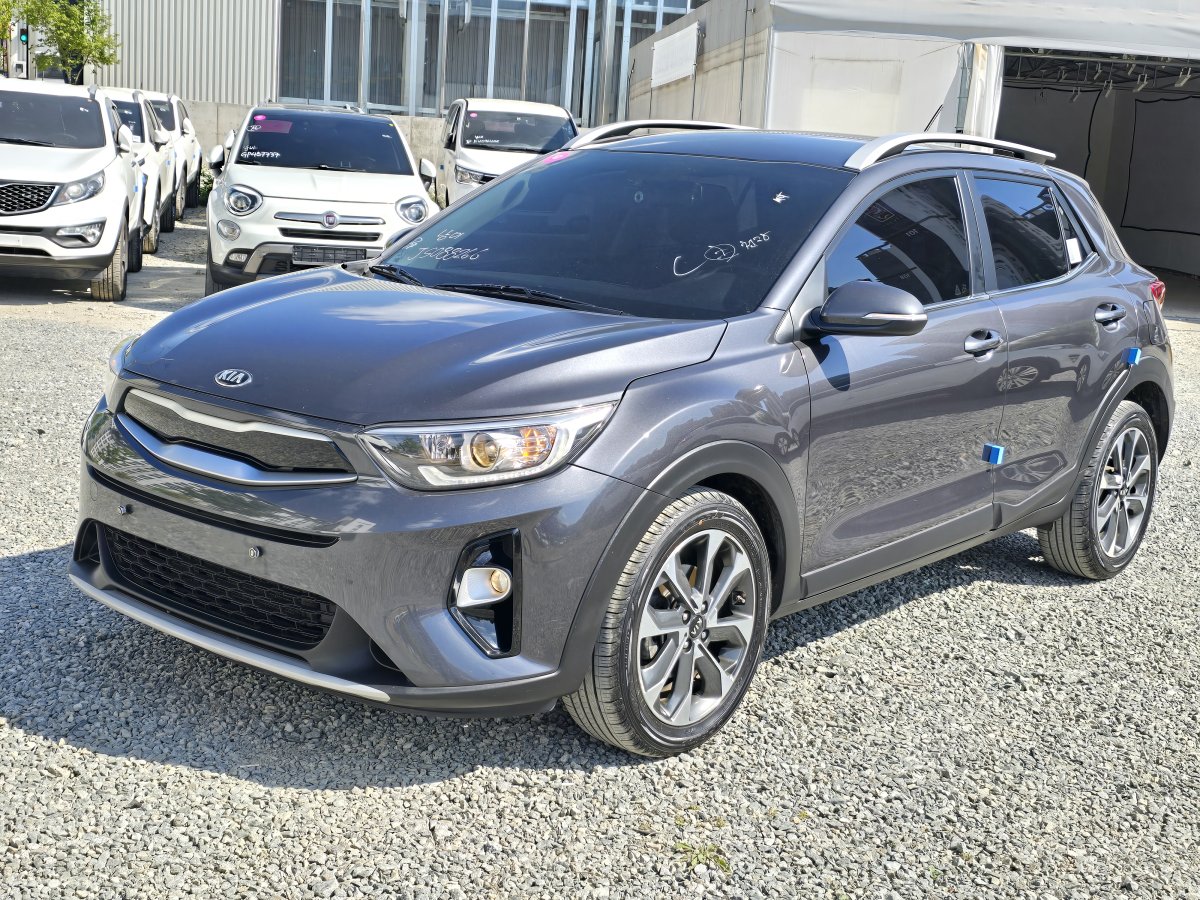 KIA STONIC