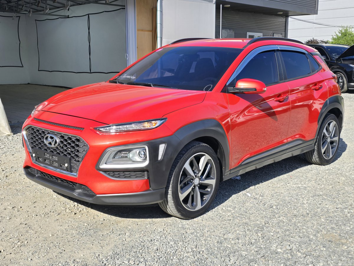 HYUNDAI KONA