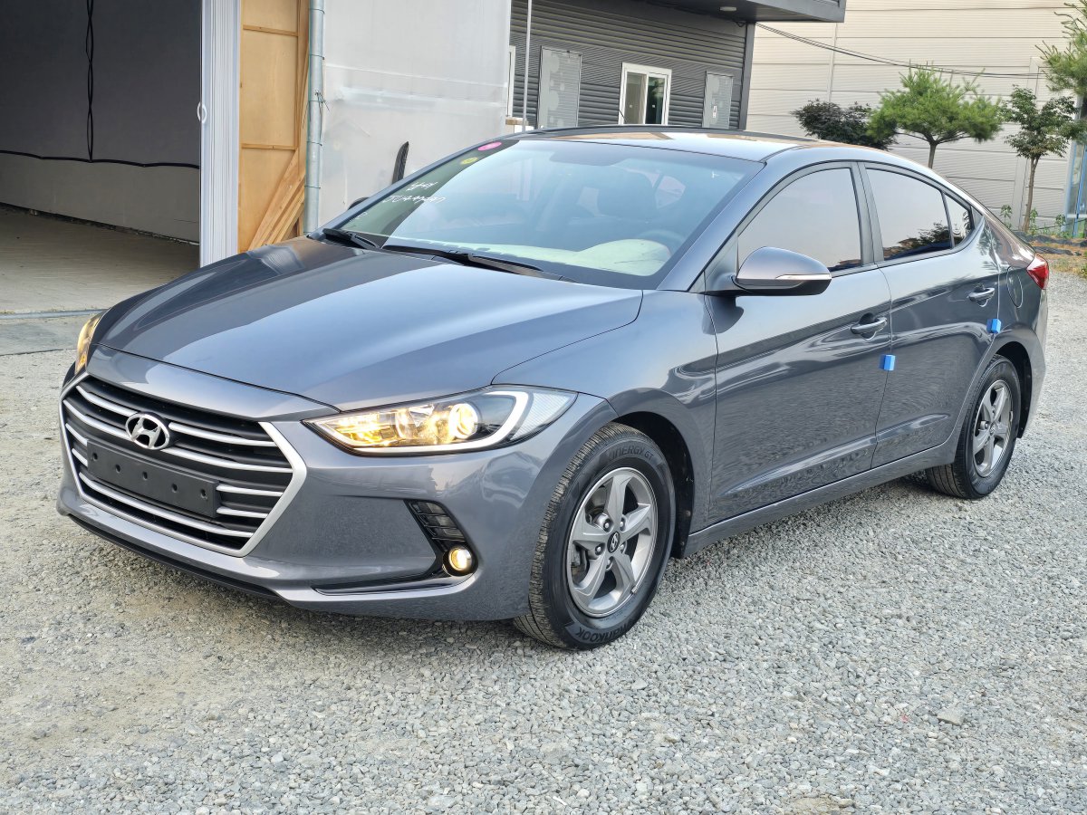 HYUNDAI AVANTE