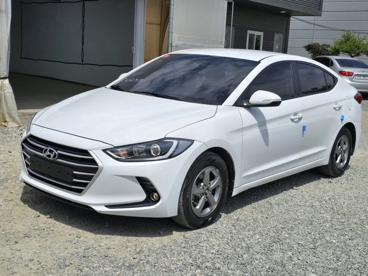 HYUNDAI AVANTE