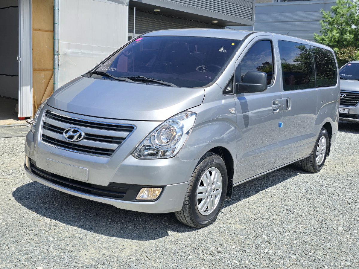 HYUNDAI G.STAREX