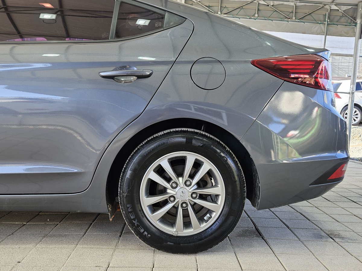 Detalles del Vehiculo