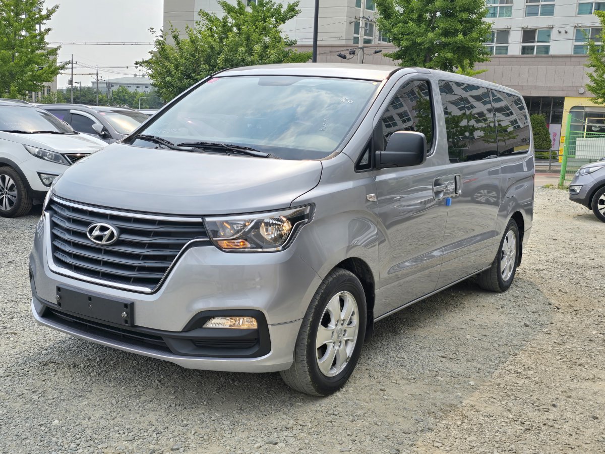 HYUNDAI G.STAREX