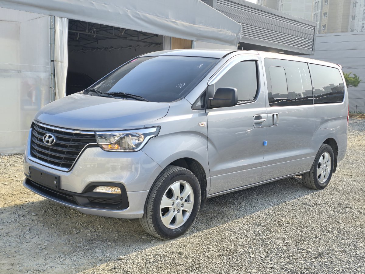 HYUNDAI G.STAREX